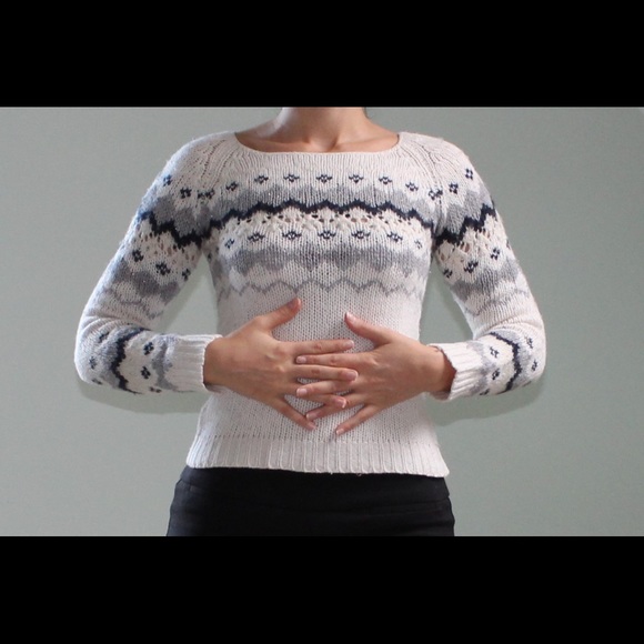 Cute Winter Sweater H&M - Picture 3 of 4